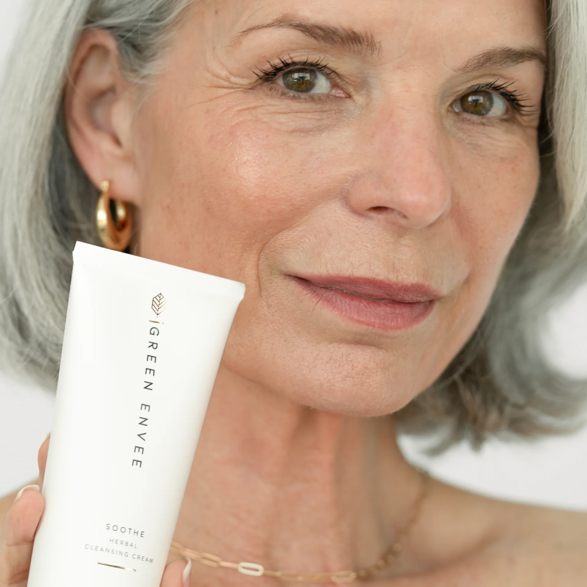 Soothe Herbal Cleansing Cream alternate view